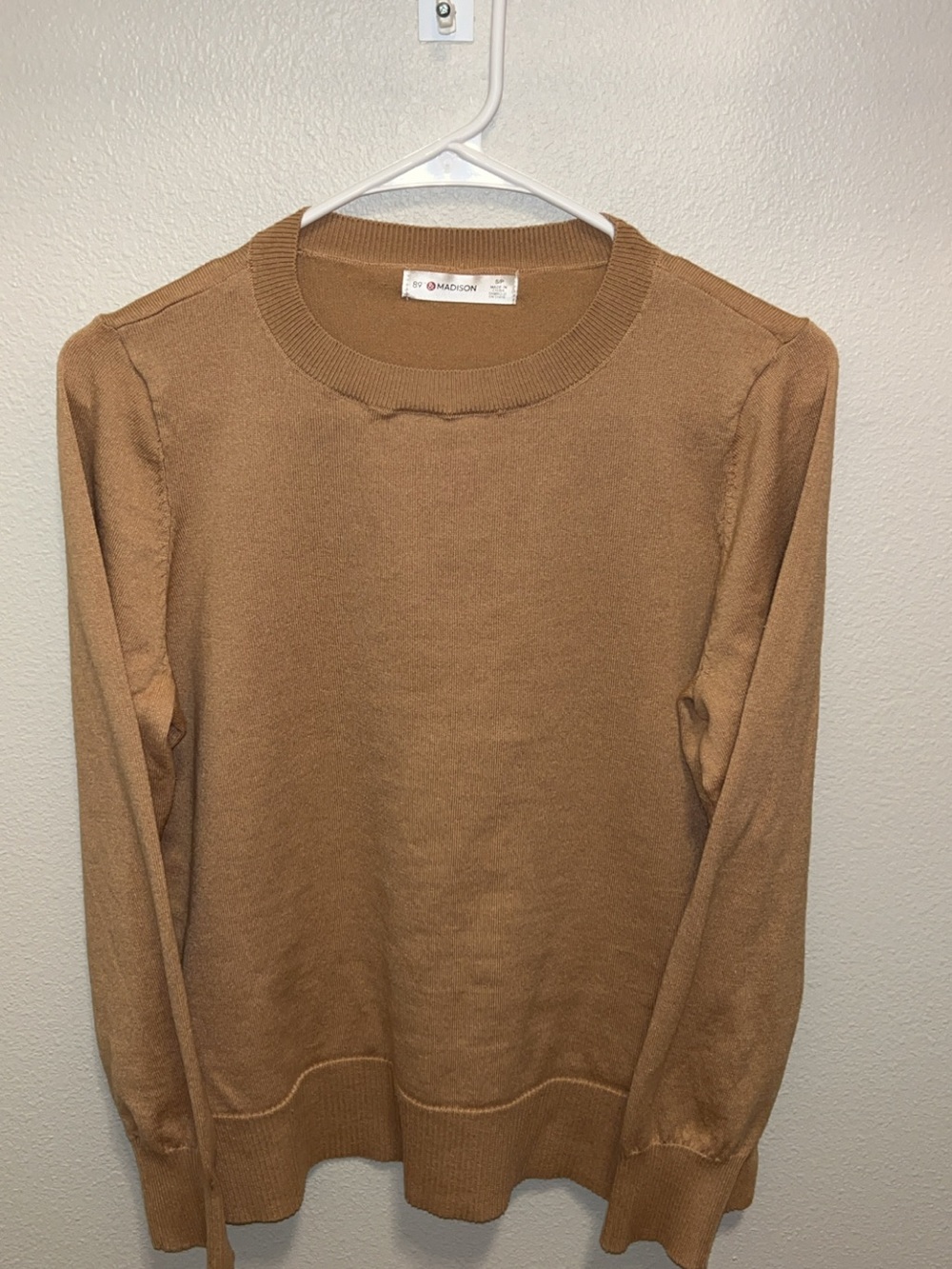 89th & Madison Women's Crewneck Sweater in Camel